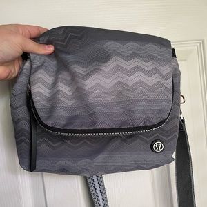 Lululemon go your om way crossbody bag